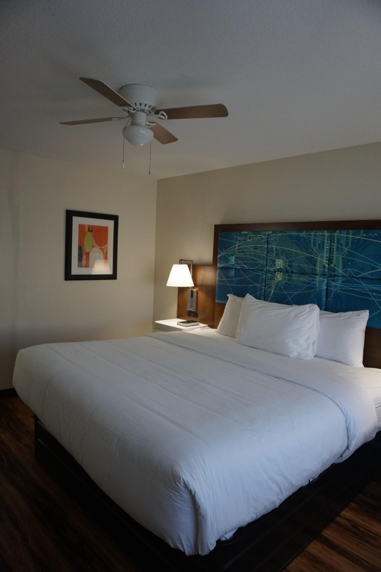 Red Lion Inn & Suites Nashville Airport Buitenkant foto
