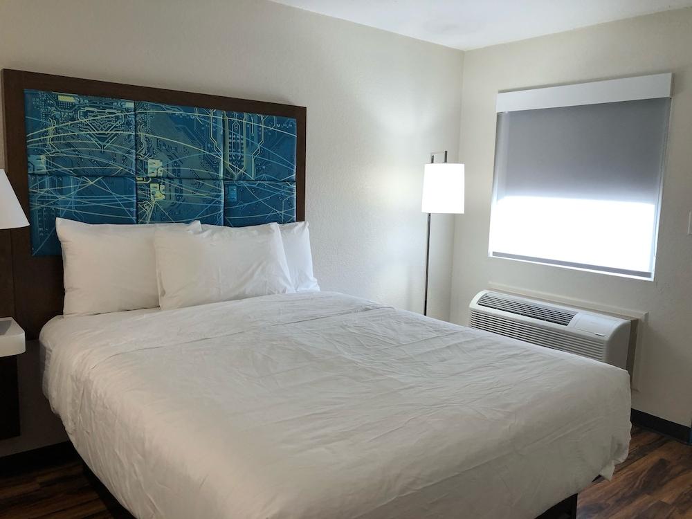 Red Lion Inn & Suites Nashville Airport Buitenkant foto