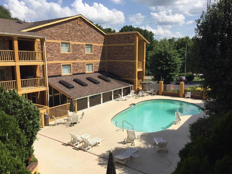 Red Lion Inn & Suites Nashville Airport Buitenkant foto